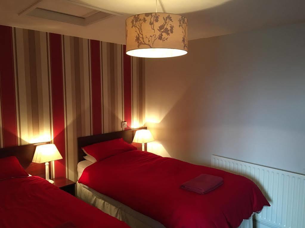 Bed and Breakfast The White Horse Cranswick Экстерьер фото